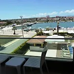 Hotel Dalian Elite 3*