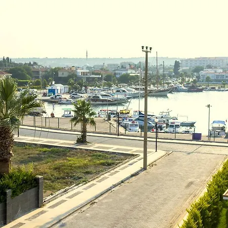 Dalian Elite Szálloda Çeşme