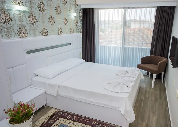 Hotel Dalian Elite Çeşme