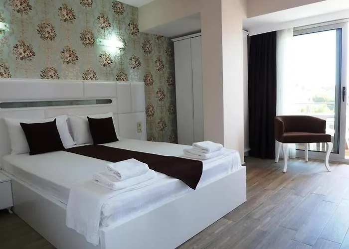 Hotel Dalian Elite Çeşme