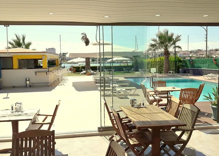 Hotel Dalian Elite Çeşme